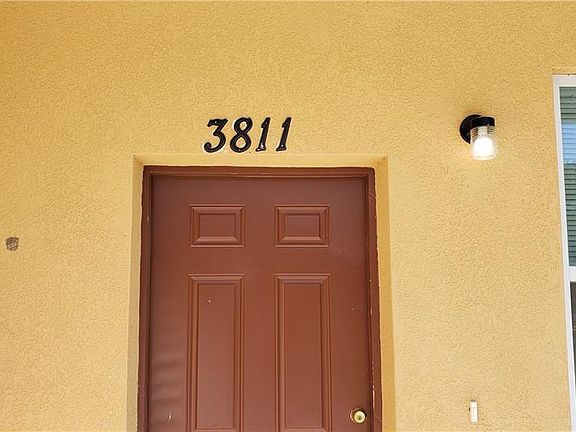 3rd image of 3811 Valley Tree Dr