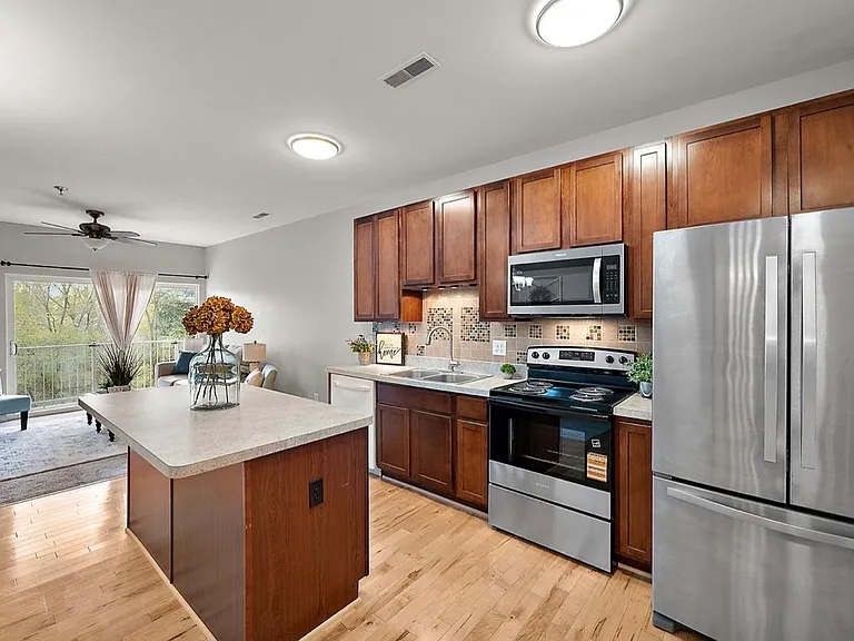 3108 Paradise Trl #33 — Photo 8