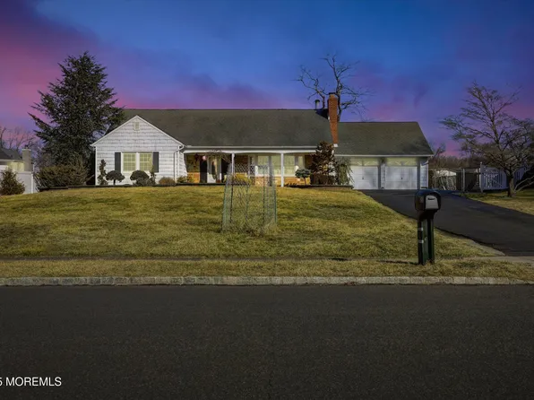 21 Ogden Lane, Manalapan, NJ 07726