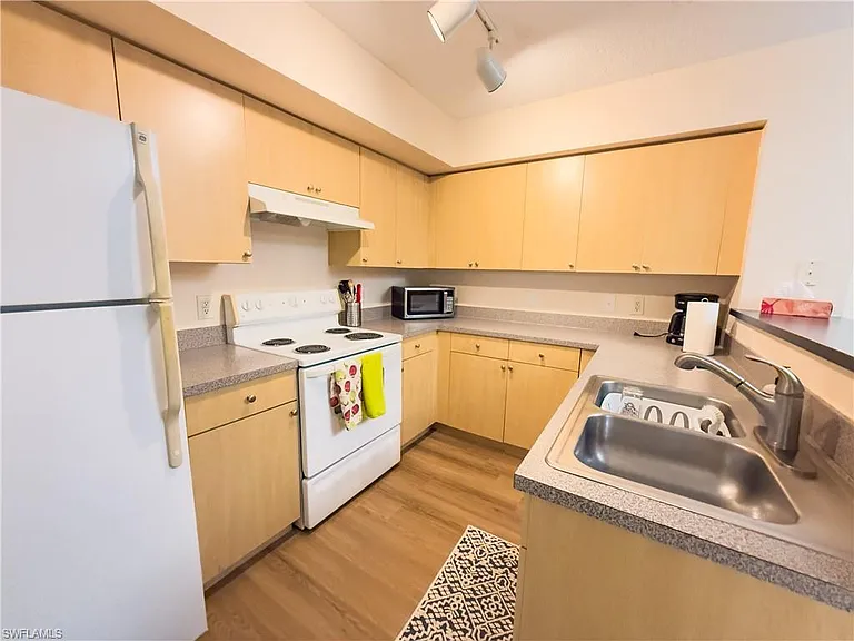 8754 River Homes Ln #8203 — Photo 4