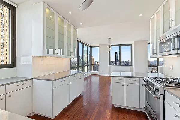 Sold by Corcoran | media 12