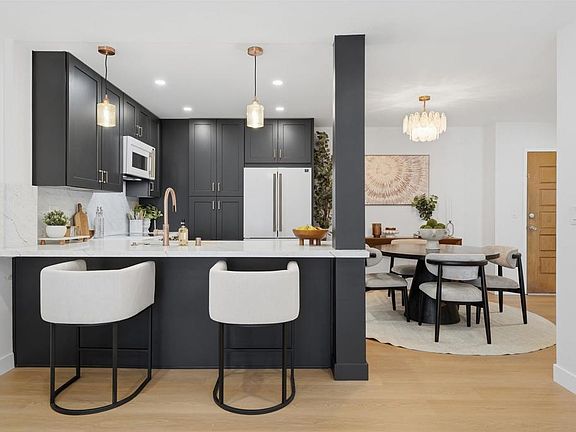4th image of 6780 Friars Rd Unit 367