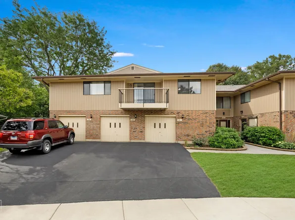 721 Whalom Ln #4B1, Schaumburg, IL 60173