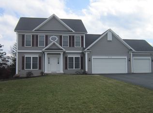 272 Branchbrook Dr, Henrietta, NY 14467