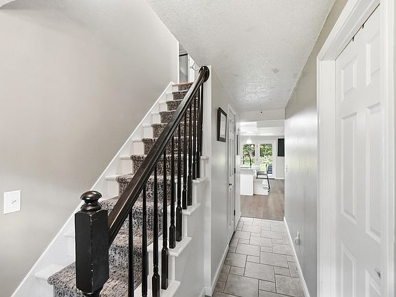5th image of 5727 Woodlea Ave