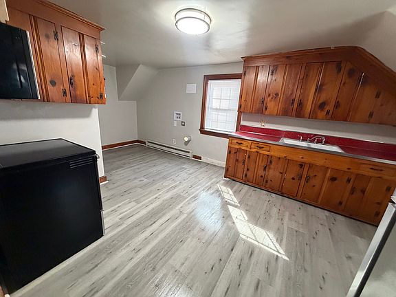 4th image of 6400 Avon Rd #B