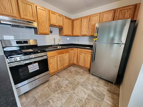 9500 N Green Bay Rd #205 Photo 1