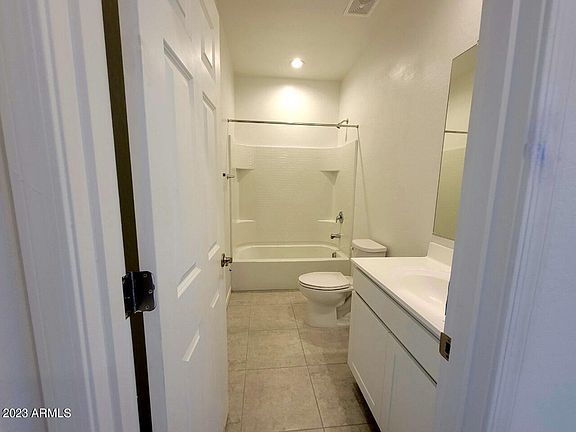 4th image of 18421 N ALCAZAR Street