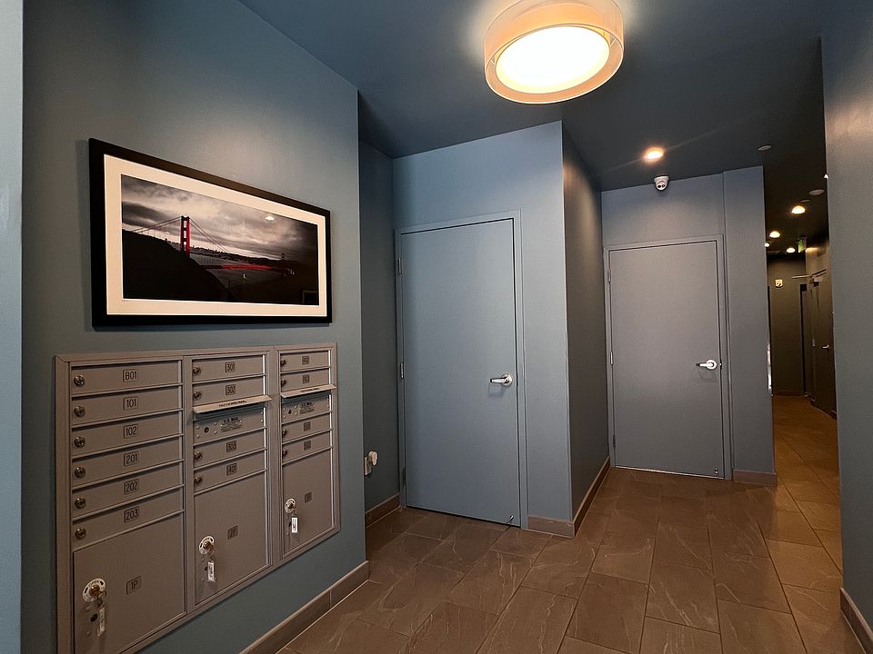 1st image of 824 Hyde St #101