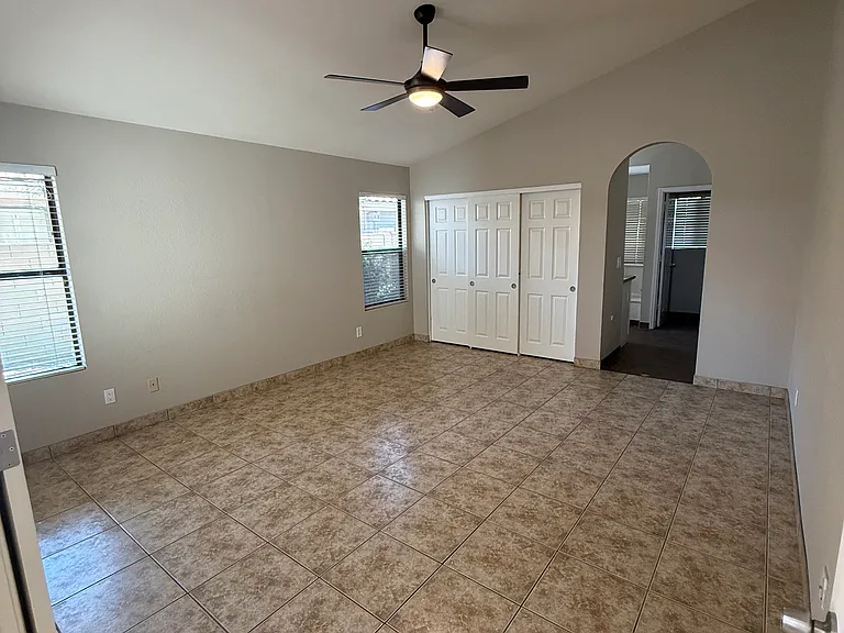 12702 N 95th Way — Photo 10