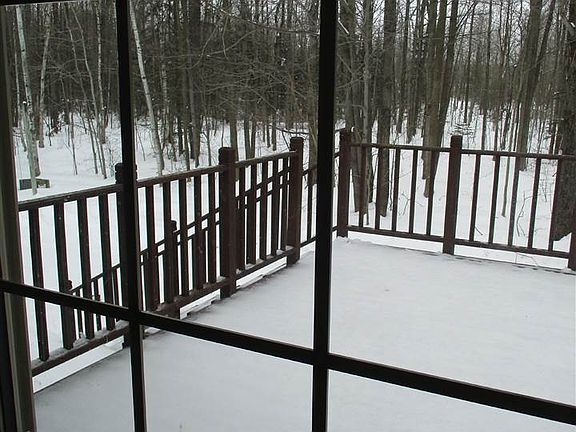 4th image of W4076 Shady Ln