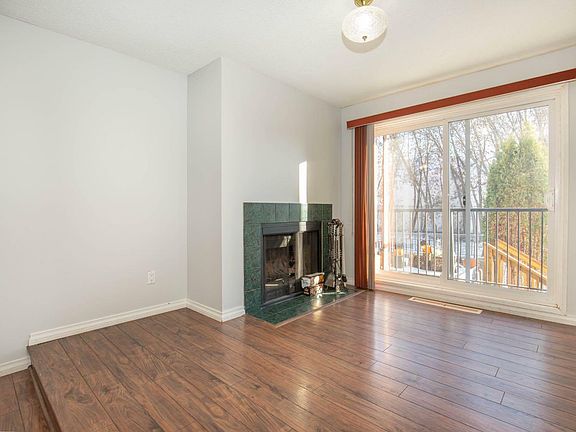 5th image of 106 48th Ave Unit 106