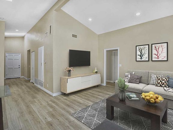 5th image of 867 Linden Cir