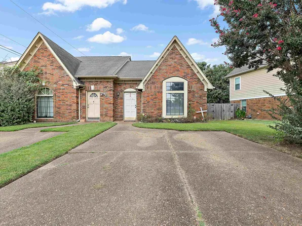 1613 Oaken Bucket Dr, Cordova, TN 38016