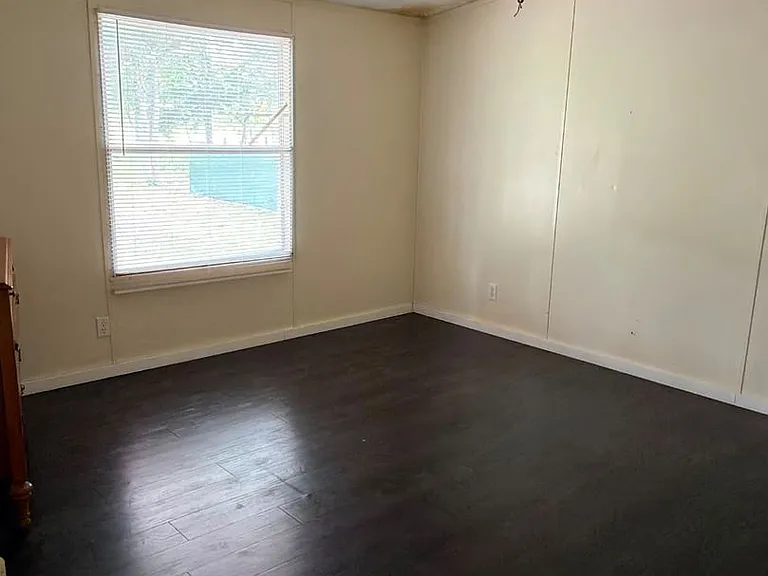 8607 Burleson Manor Rd — Photo 5