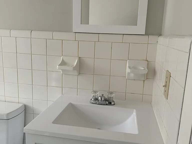 144 Nottingham Dr #5 — Photo 14