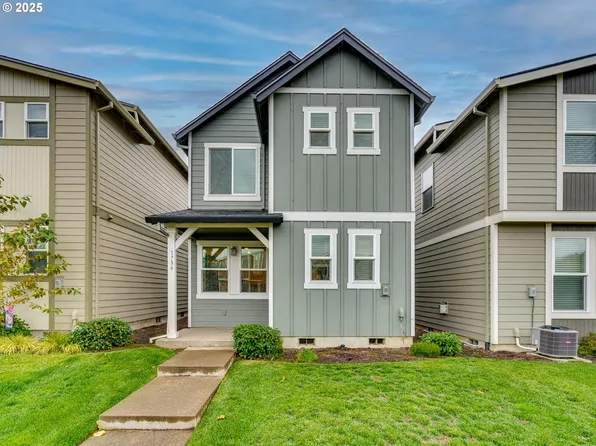 1786 NW Landon St, McMinnville, OR 97128