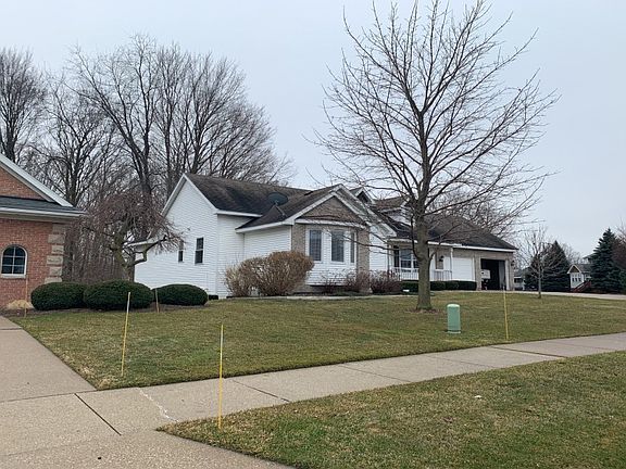 3rd image of 4370 Creek View Dr