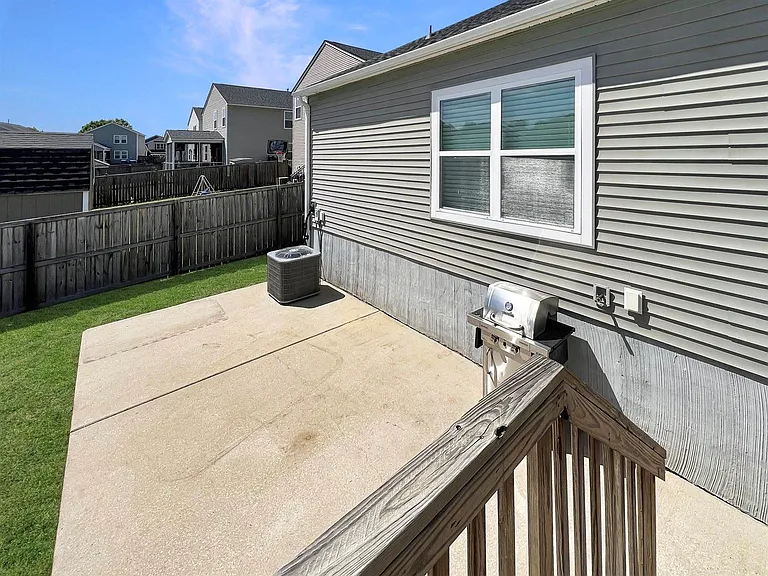 4809 Pitkin Ave — Photo 22