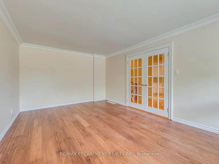 1236 Grange Rd — Photo 8