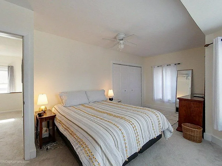 16 Robinson St — Photo 17