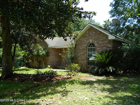 4th image of 544 Hoaka Ln