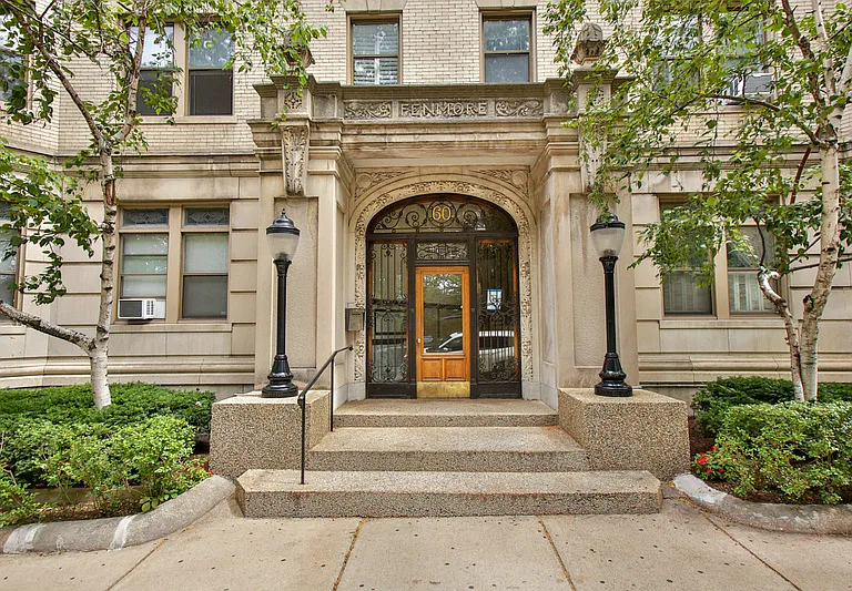 60 Charlesgate E #102 — Photo 6