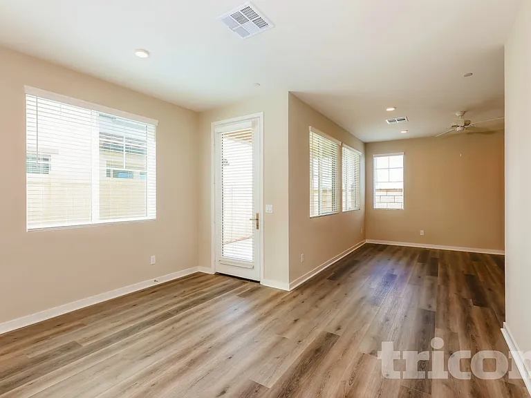 31703 Hans Dr — Photo 5