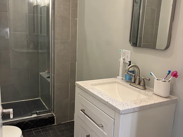 7 Douglas St #2 — Photo 6
