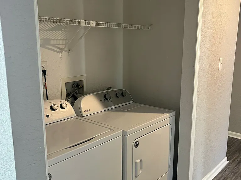 612 Bridgewater Arch — Photo 19