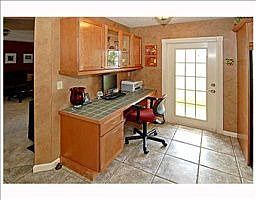 5th image of 11010 NW 18th Mnr