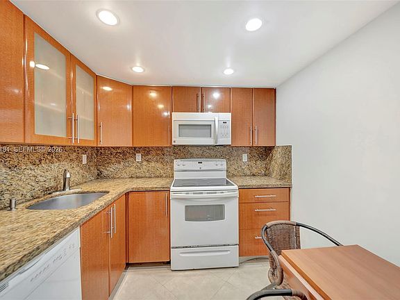 5th image of 200 172nd St APT 220