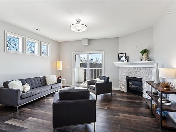 2nd image of 2176 Willenbrock Cir