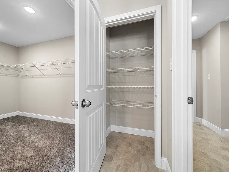 4740 Stoneyhurst Ln — Photo 21