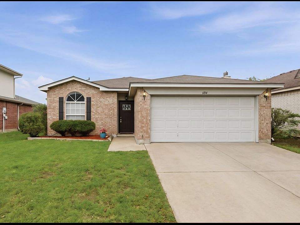 1st image of 604 Bluejay Dr