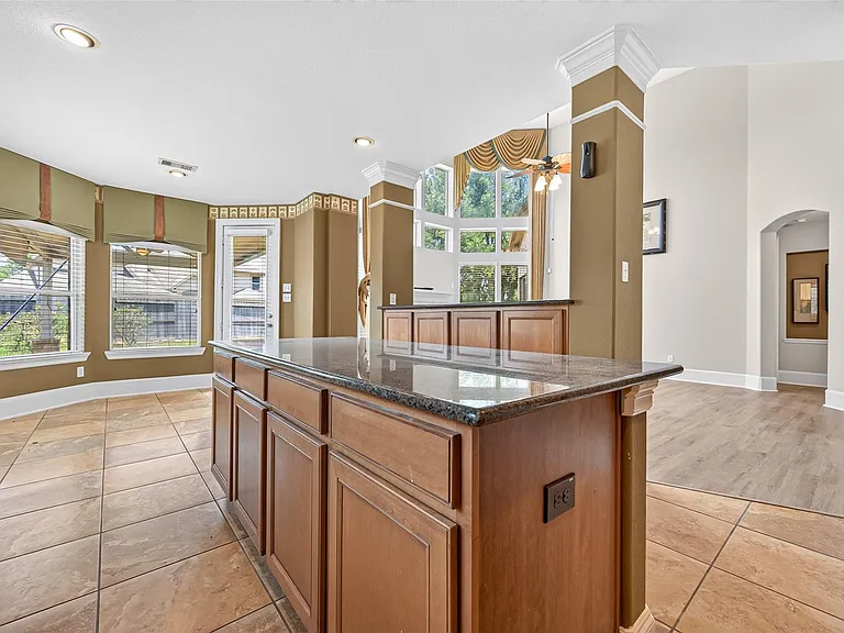 9735 Lansing Meadows Dr — Photo 19