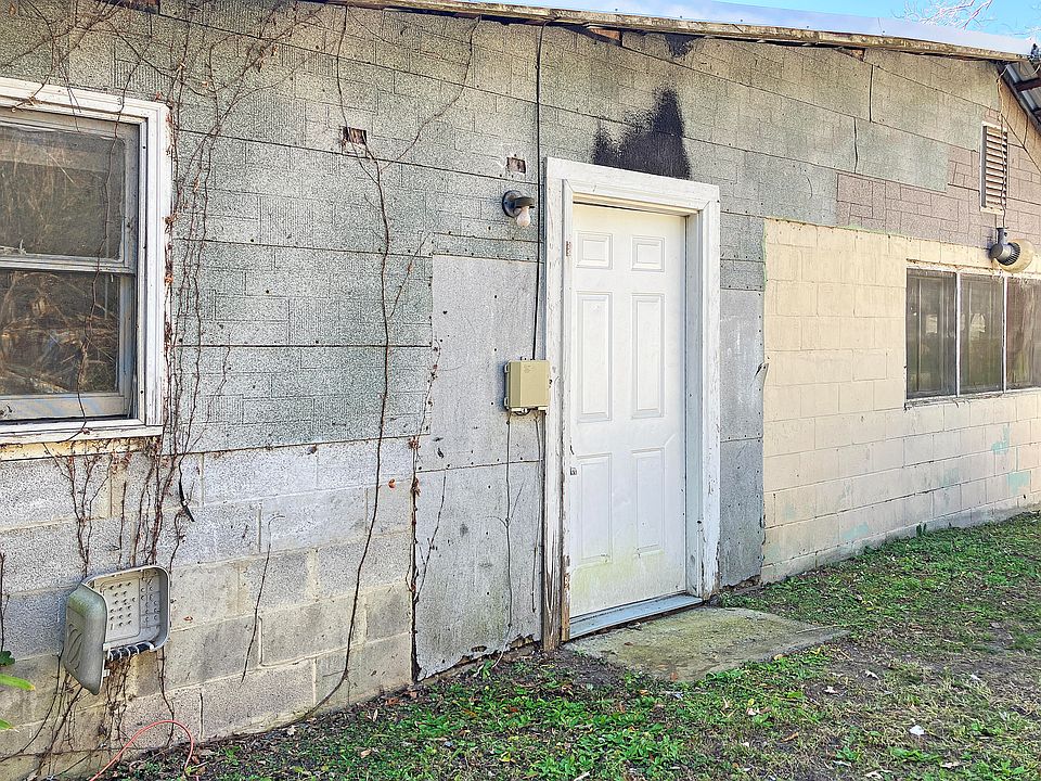 1st image of 1940 Haynie Dr APT 3