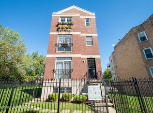 2826 W Harrison St #3, Chicago, IL 60612