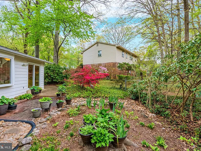 8717 Higdon Dr — Photo 29