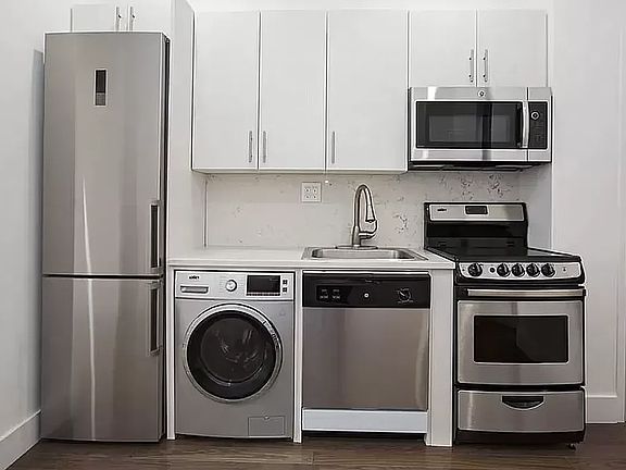 5th image of 19 Eldridge St APT 11
