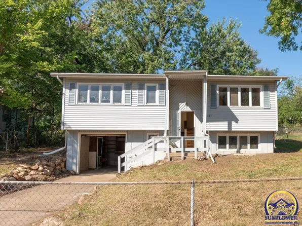 3407 SW Watson Ave, Topeka, KS 66614