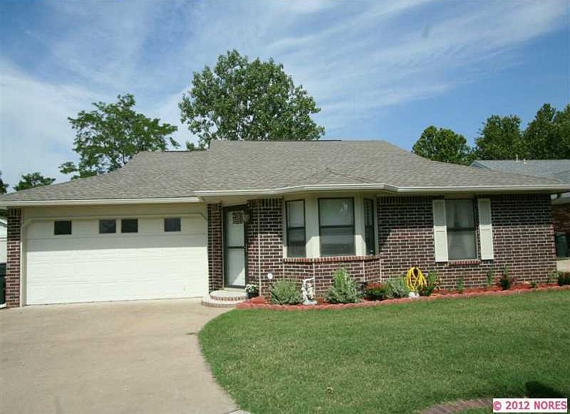 1st image of 1017 N Miller Dr
