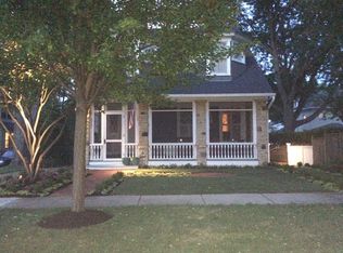 217 S 5th St, Geneva, IL 60134