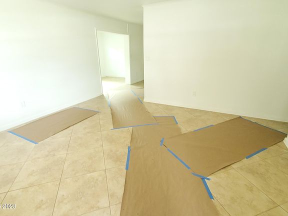 2nd image of 472 Fern Ave