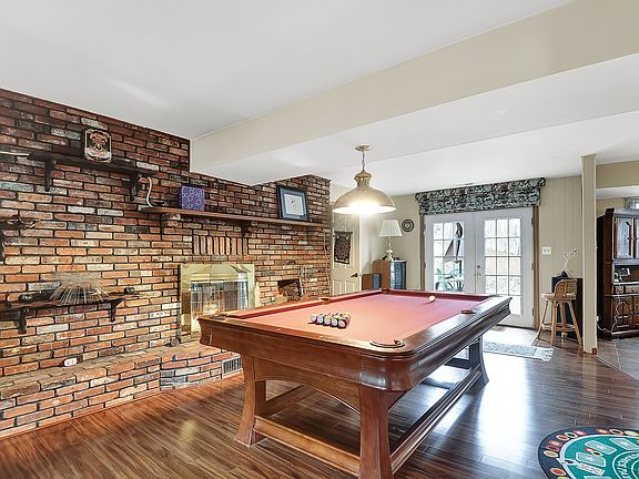3rd image of 8201 Connors Ln