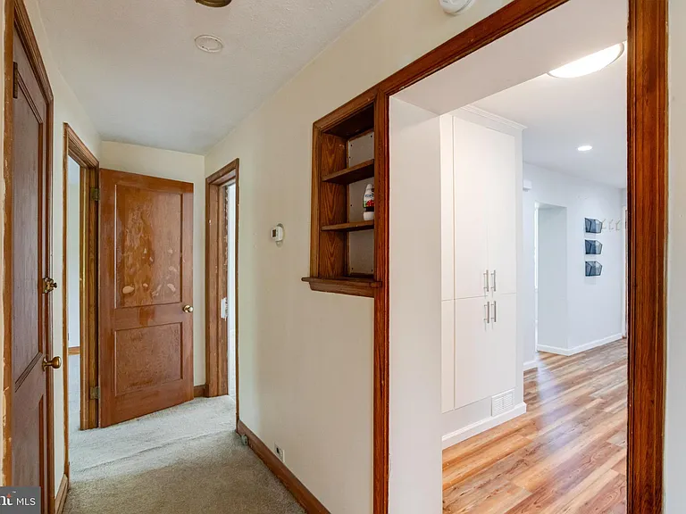905 Regester Ave — Photo 21