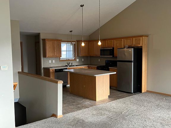 4th image of 3778 Kinview St NW