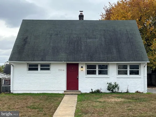 1504 Old Farm Rd, Wilmington, DE 19805