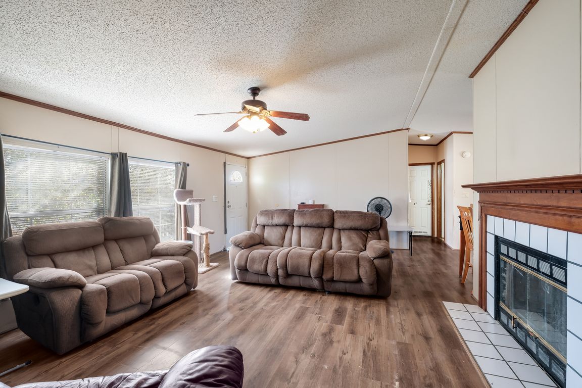 next background image