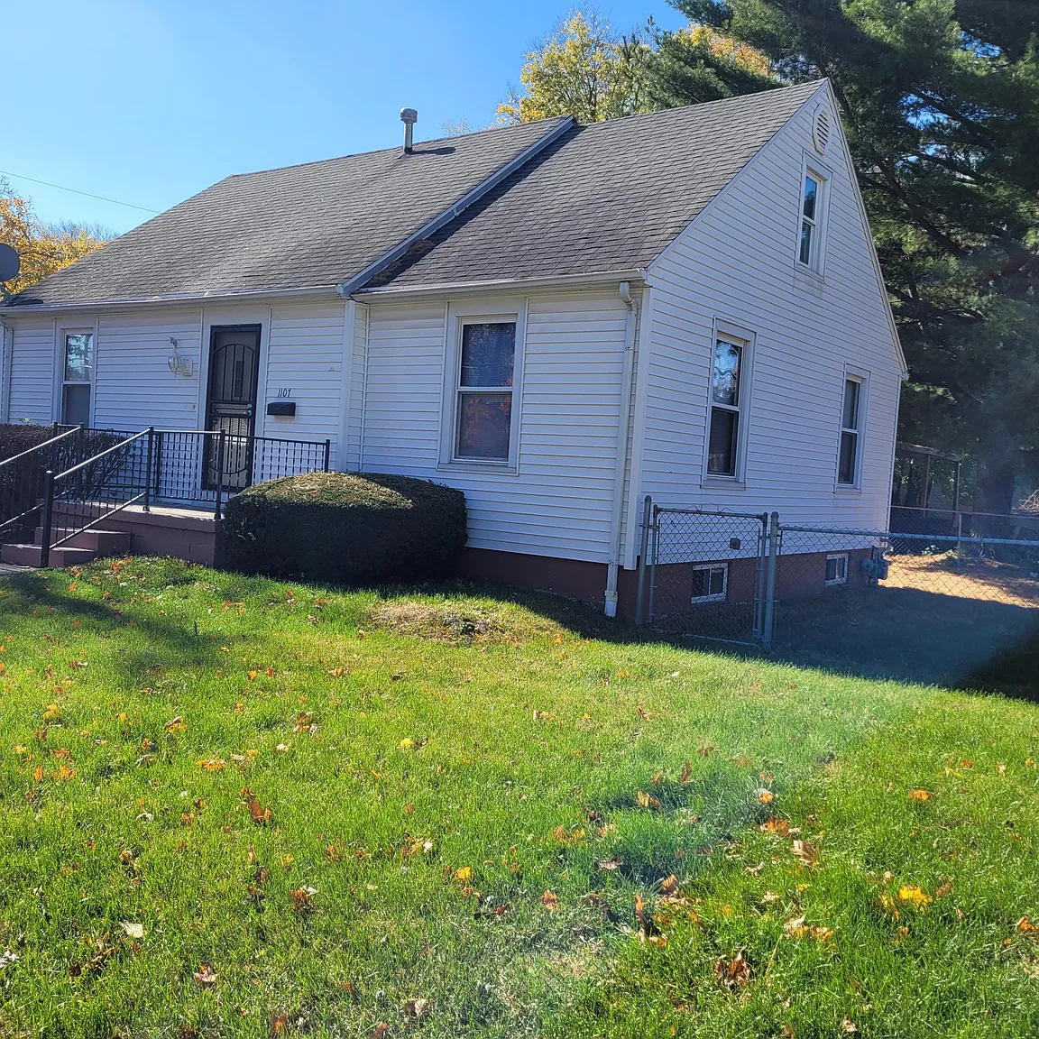 1107 N State St photo 1